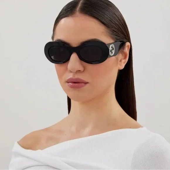 Gucci | Accessories | Gucci Black Oval Sunglasses Gg696s 